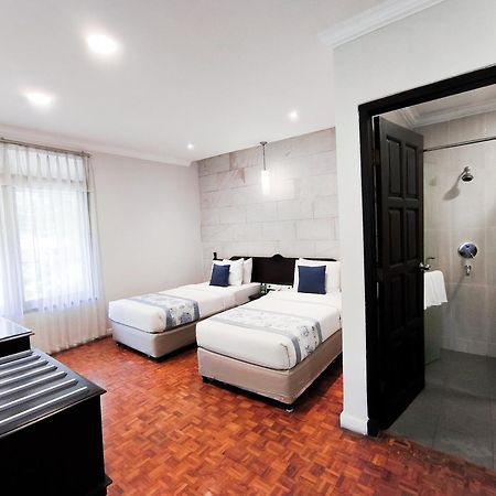 Puteri Gunung Hotel Lembang Exterior foto